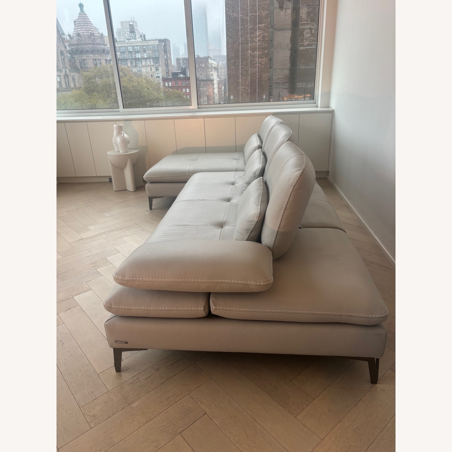 Roche Bobois Scenario 2 Light Gray Leather 2 Piece Sectional - image-4