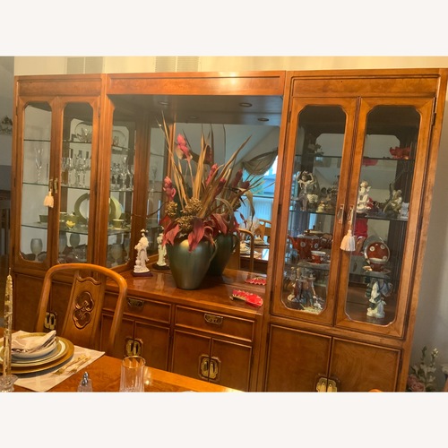 Used Thomasville Furniture Industries Dining Set for sale on AptDeco