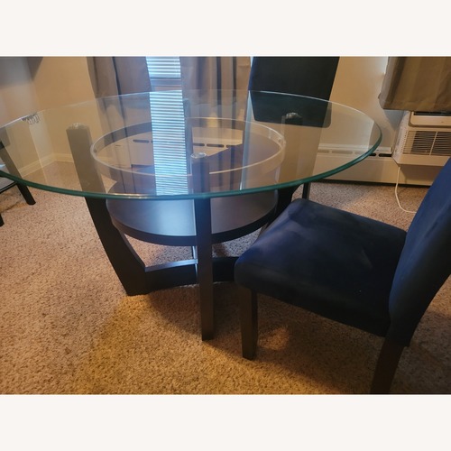Used Dining Table for sale on AptDeco