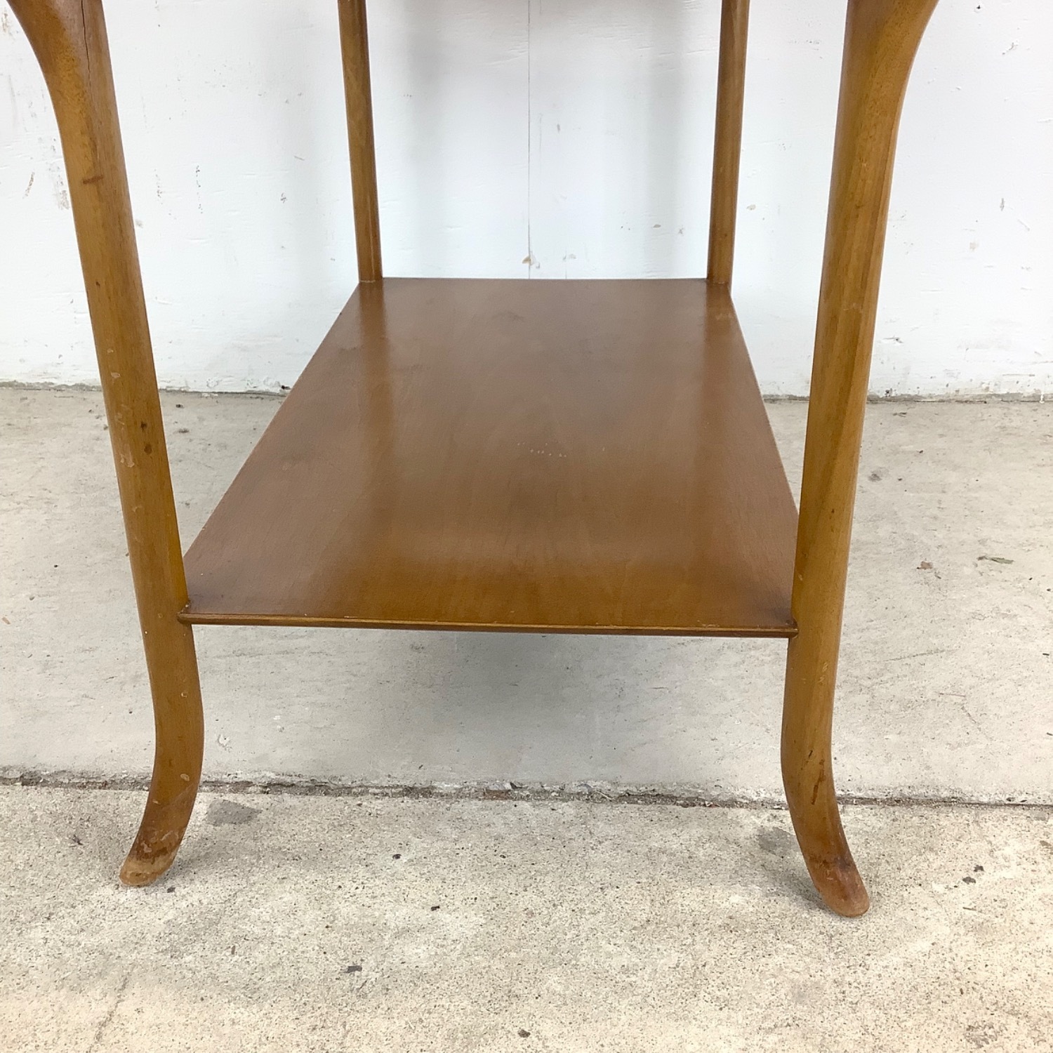 Mid-Century Table attr. TH. Robsjohn -Gibbings - image-9