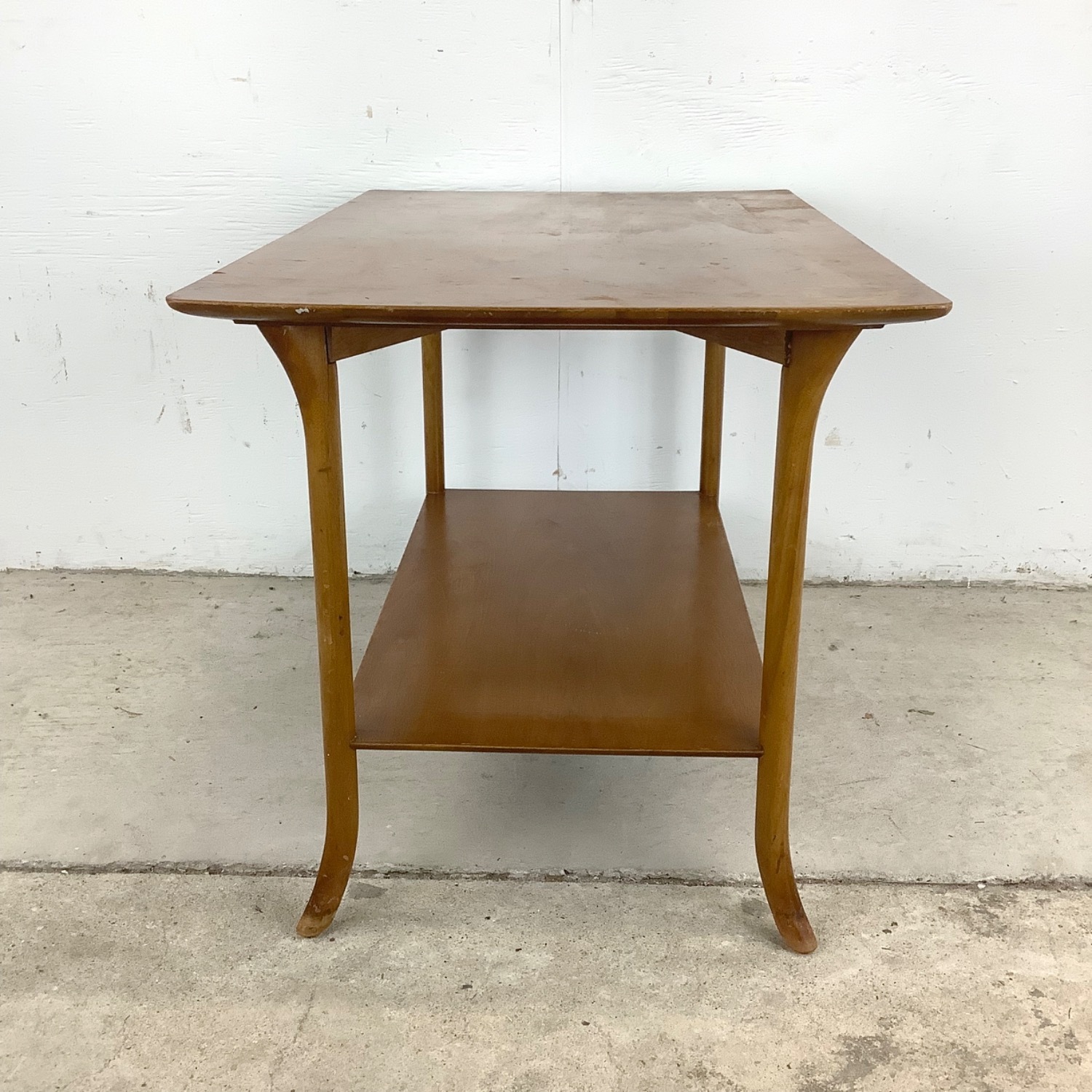 Mid-Century Table attr. TH. Robsjohn -Gibbings - image-6