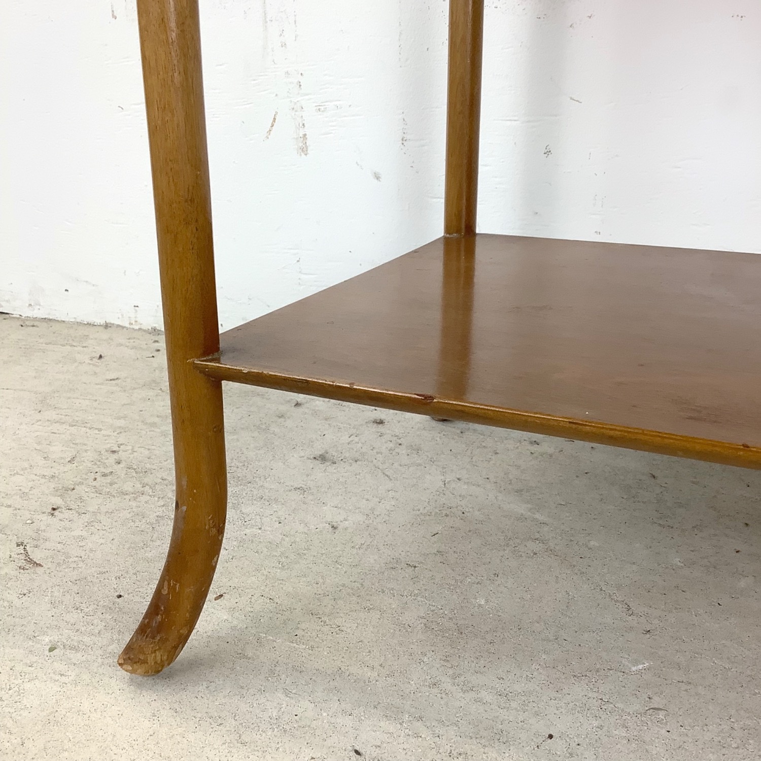 Mid-Century Table attr. TH. Robsjohn -Gibbings - image-14