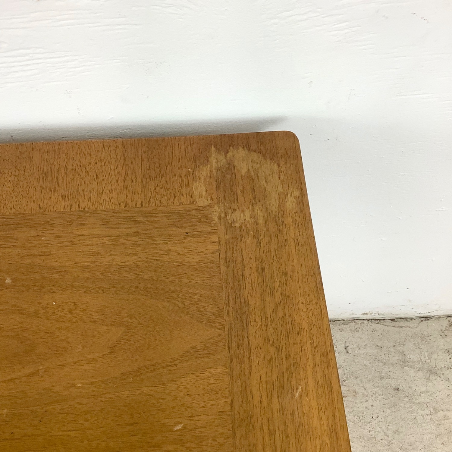 Mid-Century Table attr. TH. Robsjohn -Gibbings - image-12