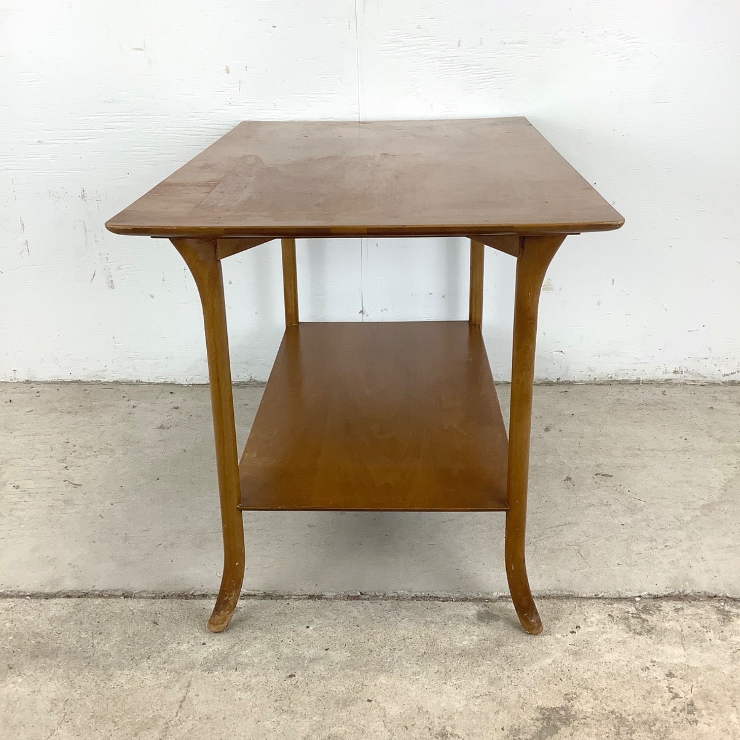 Mid-Century Table attr. TH. Robsjohn -Gibbings - image-7