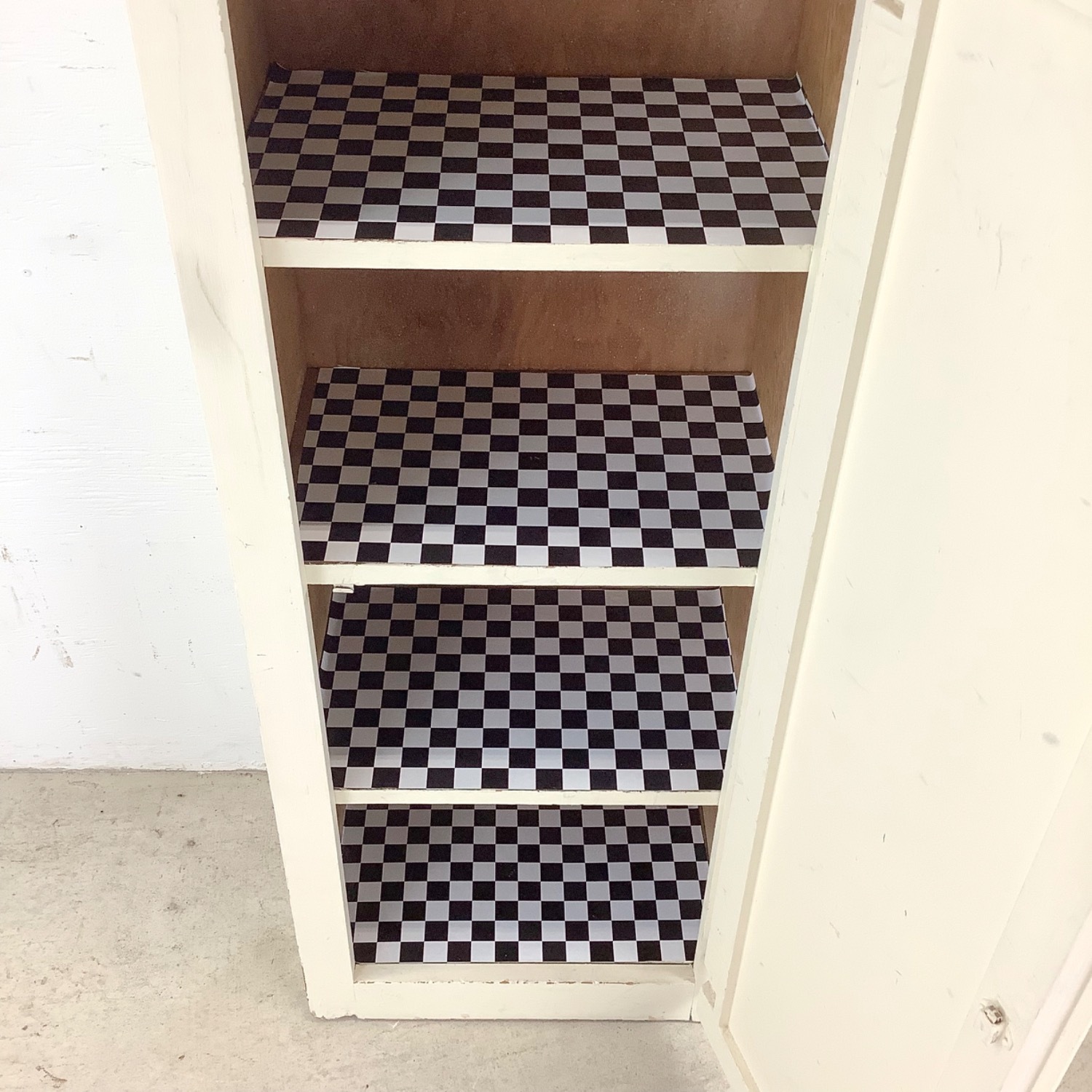 Antique White Storage Cabinet Bonnetiere - image-16