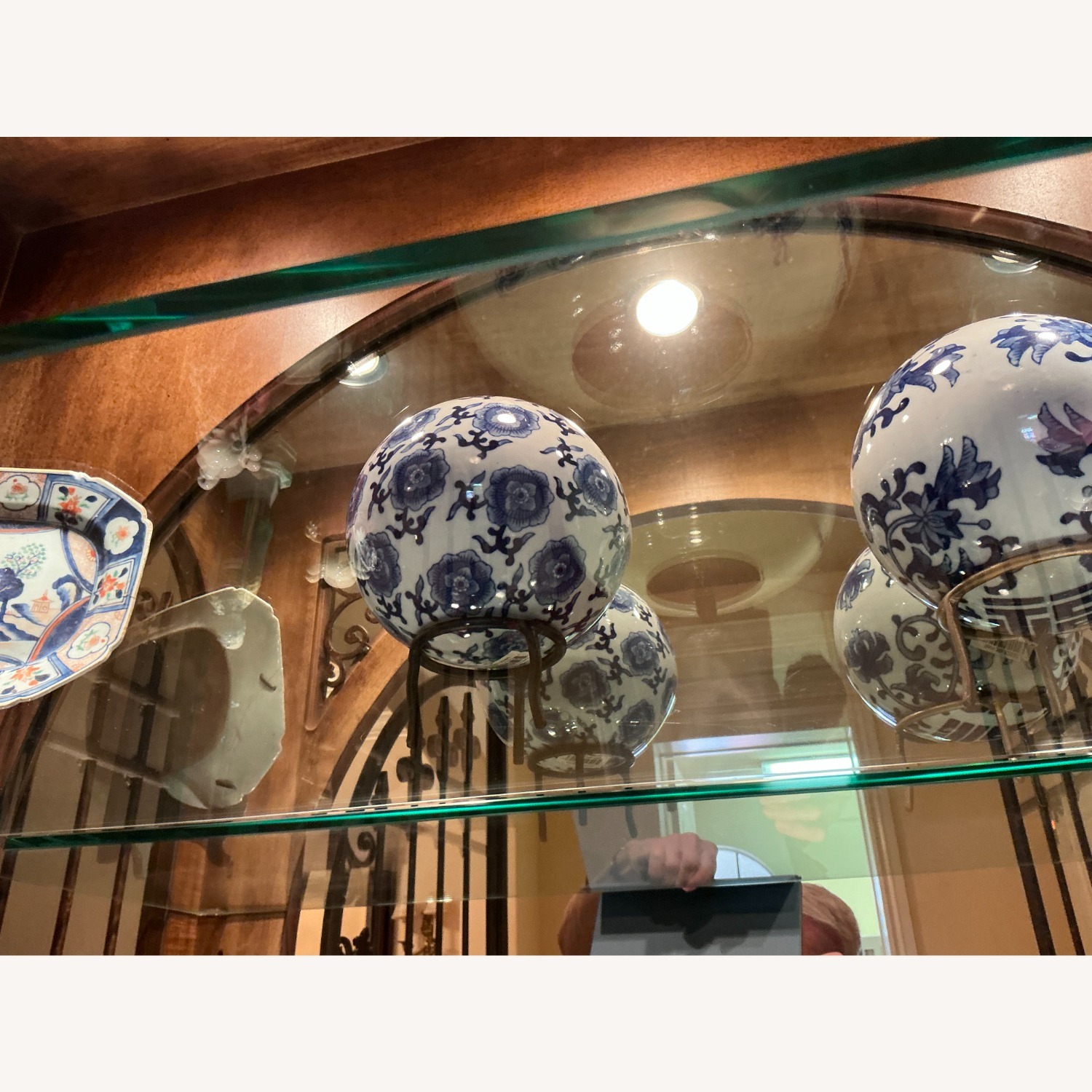  Armoire/Display Case - image-3