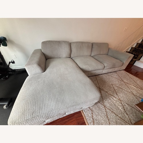 Used Value City Furniture L-Shaped Grey Sectional Couch for sale on AptDeco