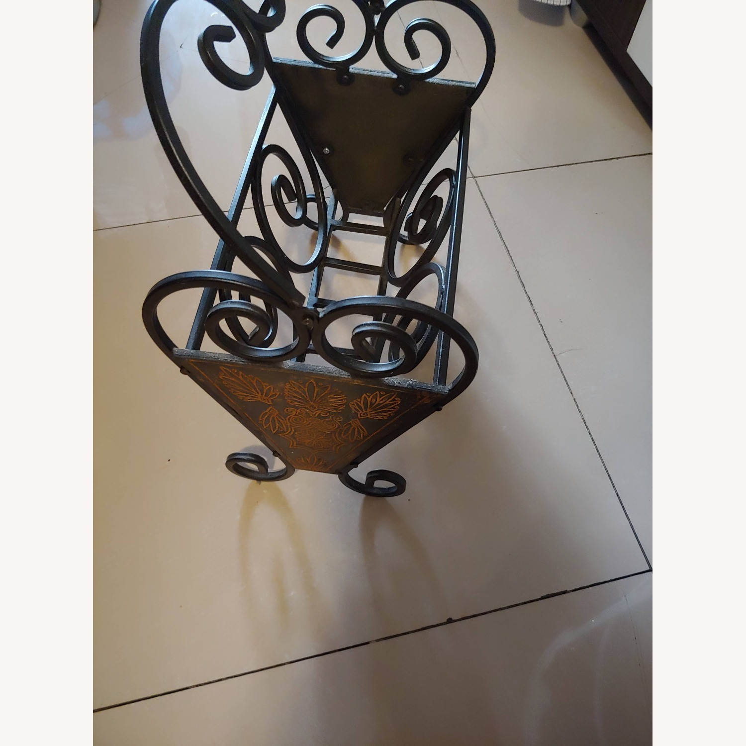 Powell Furniture Dark Brown Metal Décor - image-14