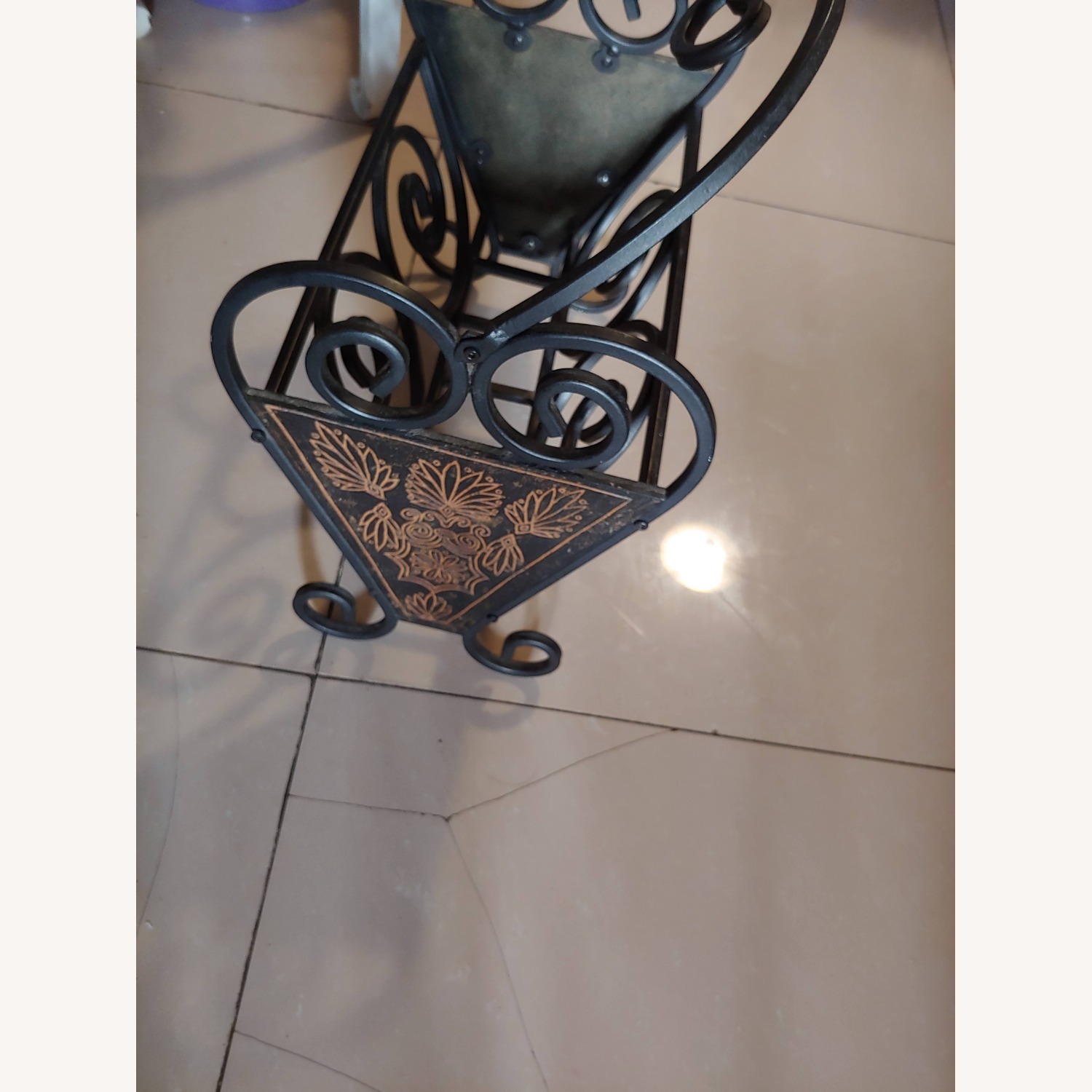 Powell Furniture Dark Brown Metal Décor - image-8