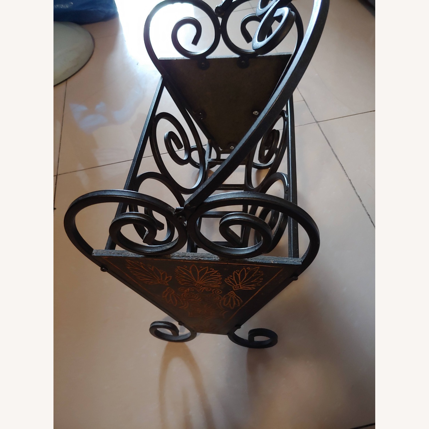 Powell Furniture Dark Brown Metal Décor - image-2