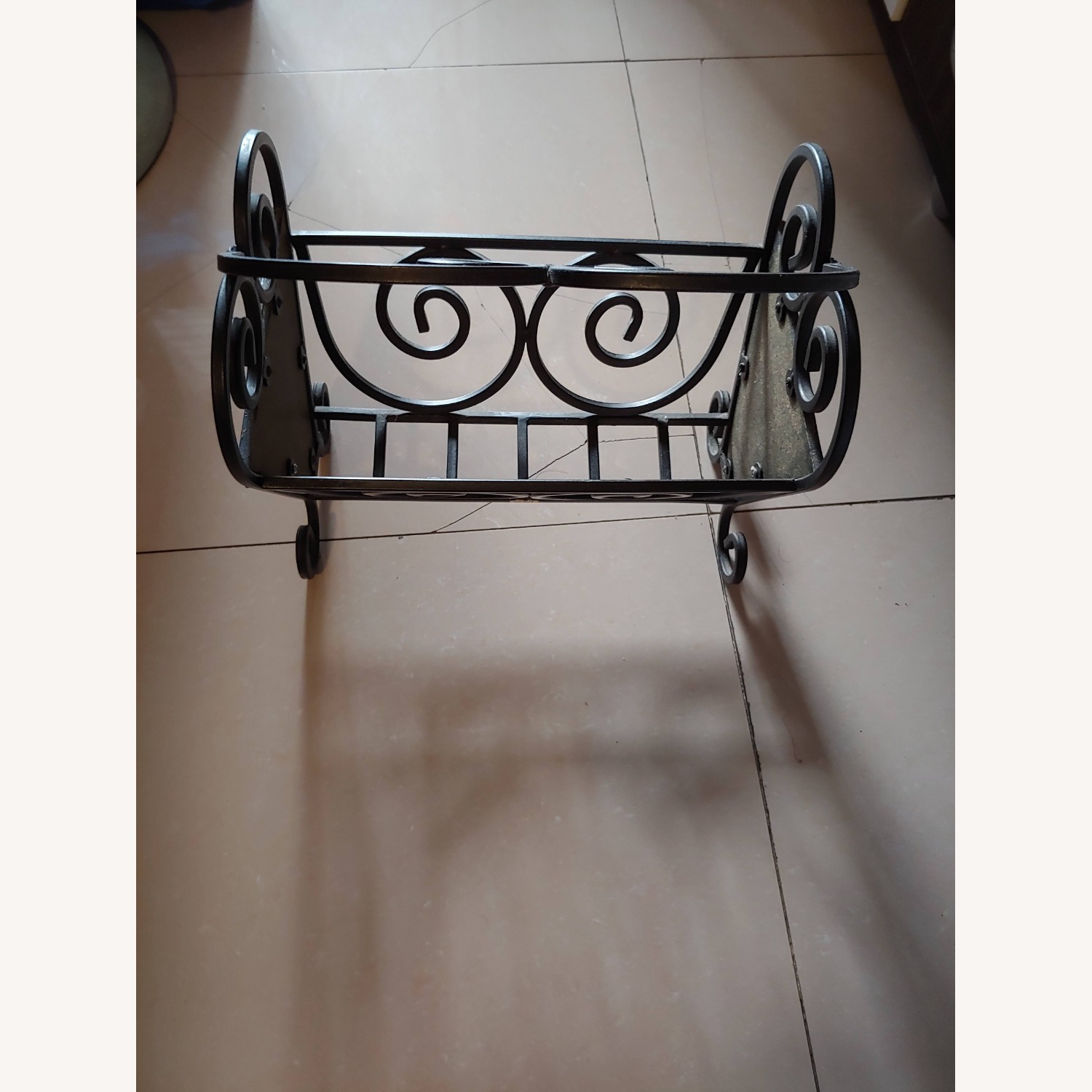 Powell Furniture Dark Brown Metal Décor - image-7