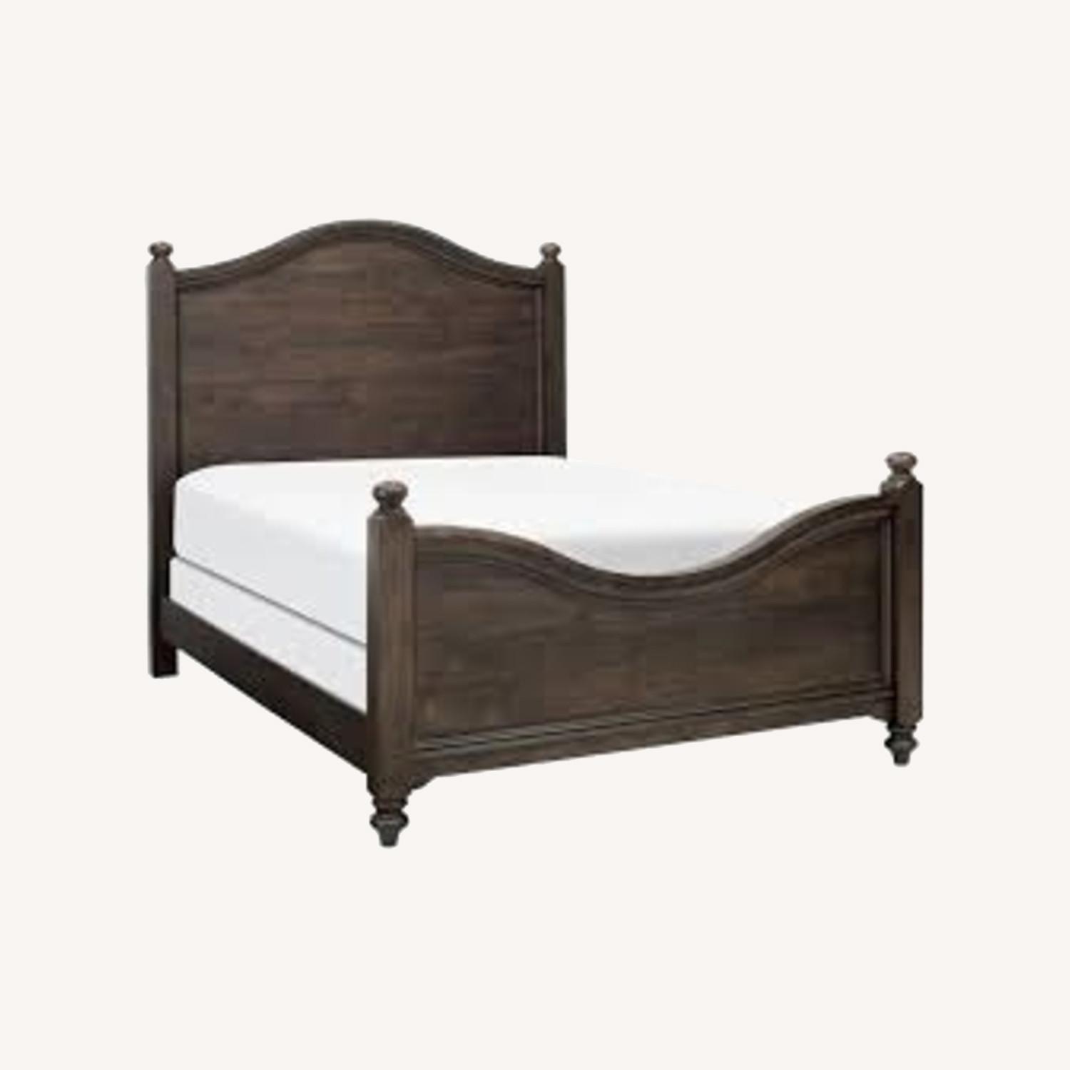 Raymour & Flanigan Queen Size Bed + Adjustable Base - image-0