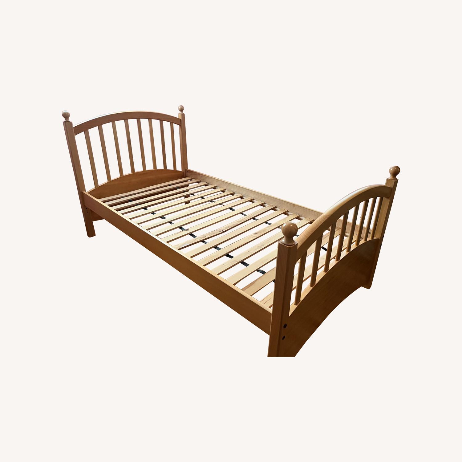 Natural Maple Wood Twin Bed - image-0