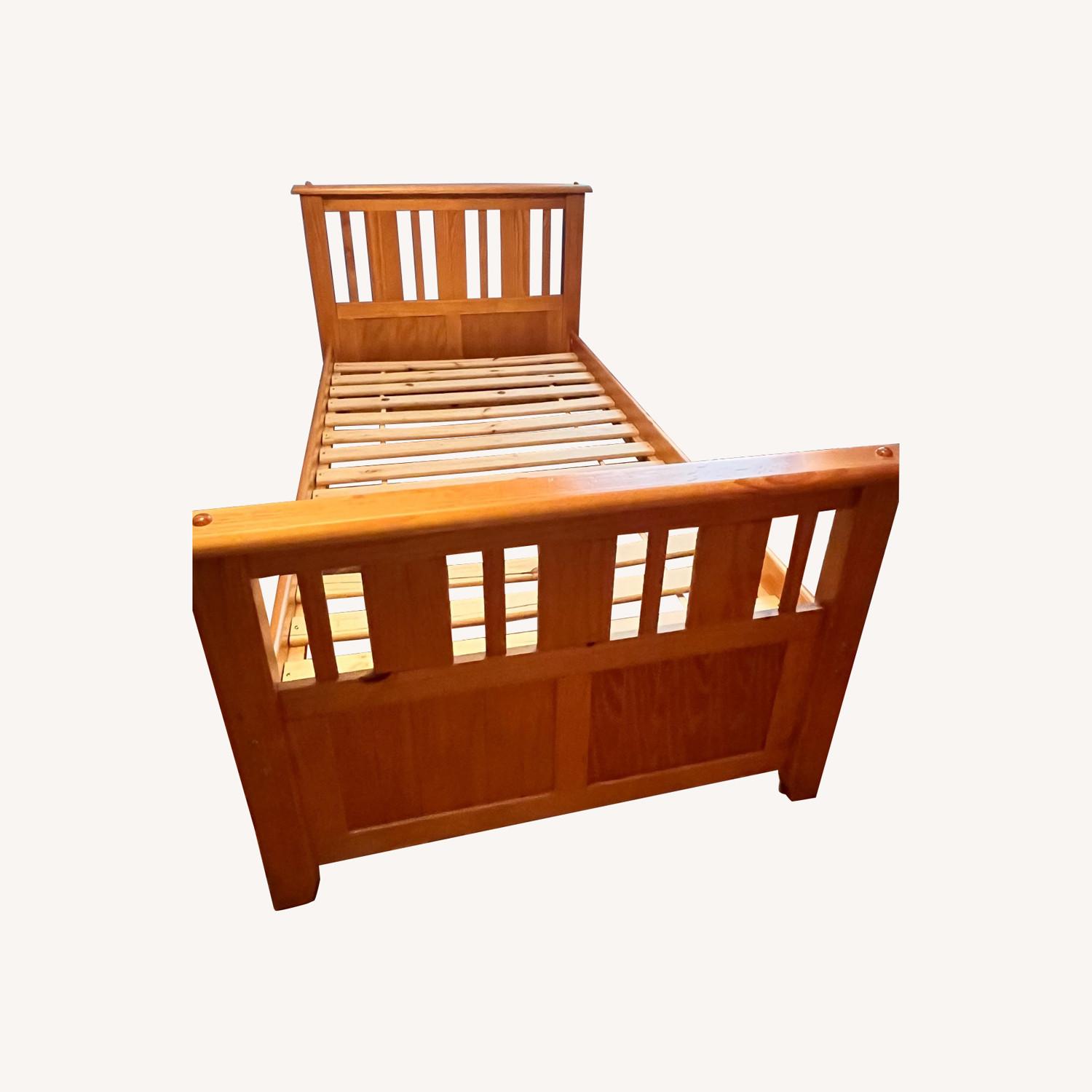 Twin Solid Oak Bed - image-0