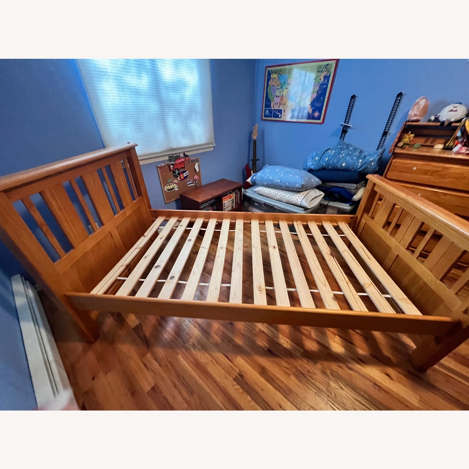 Twin Solid Oak Bed - image-4