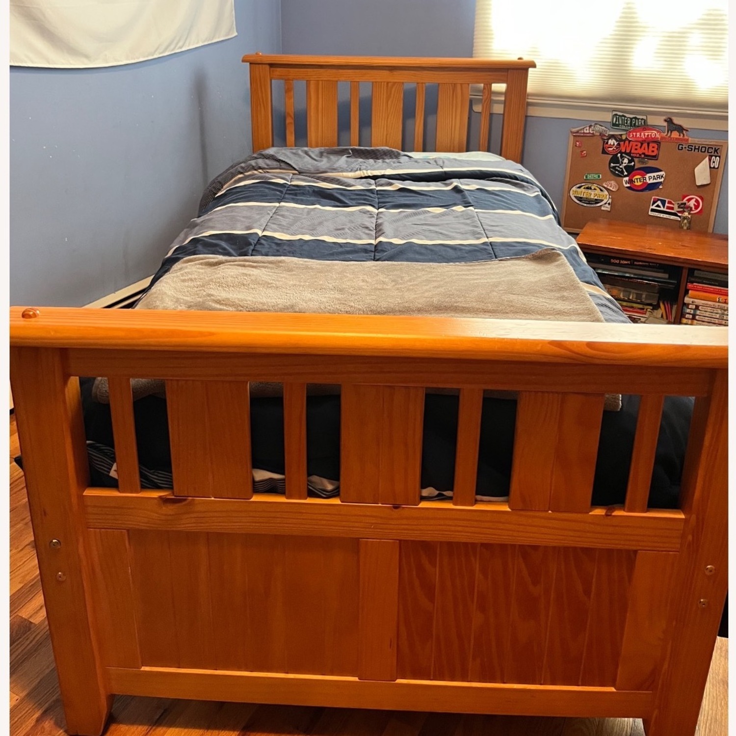 Twin Solid Oak Bed - image-5