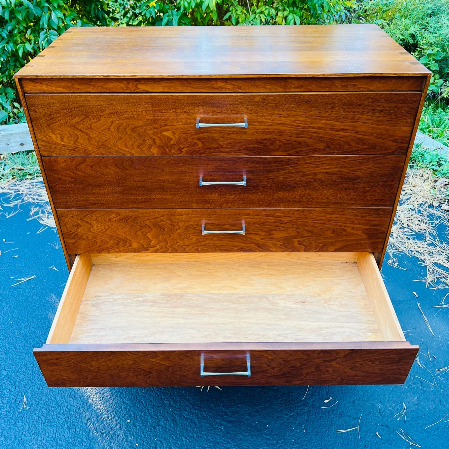 Lane MCM Mid Century Dresser - image-14