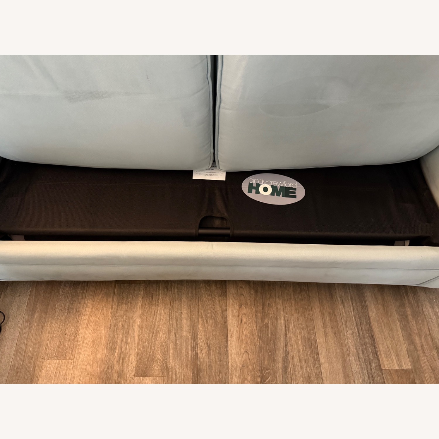 Love Sofa With Pullout Bed  - image-1