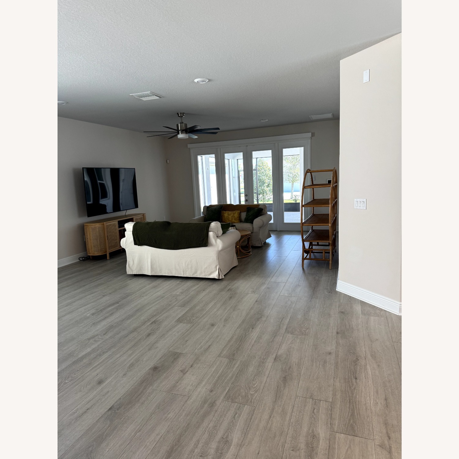 IKEA Uppland Loveseat in Hallarp Beige - image-2