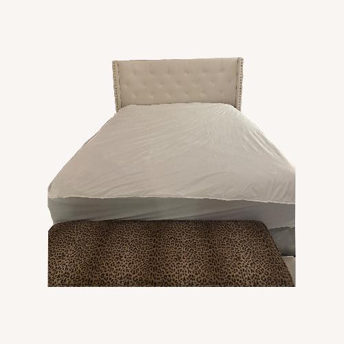 Used eWay Furniture White Leather Full Bed for sale on AptDeco