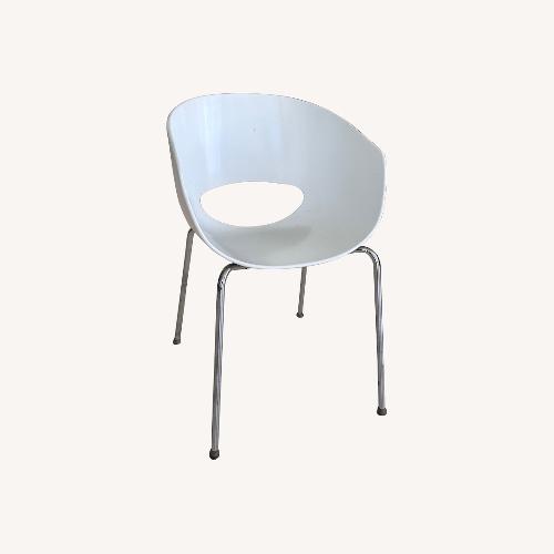 Used Vintage White Chair Sintesi Orbit Large 1960’s  for sale on AptDeco