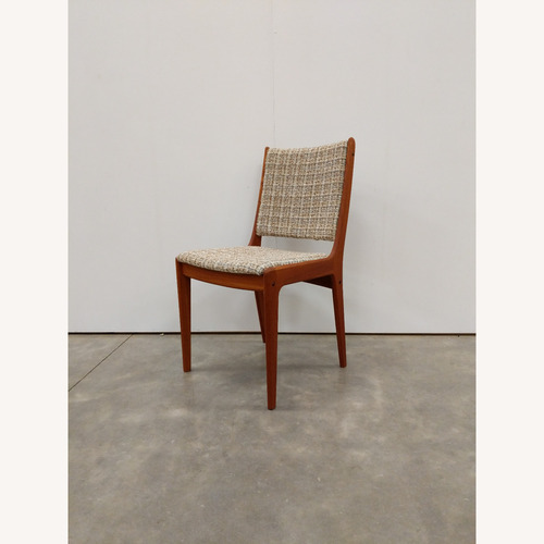 Used Vintage Danish Modern Chair by Johannes Andersen for sale on AptDeco