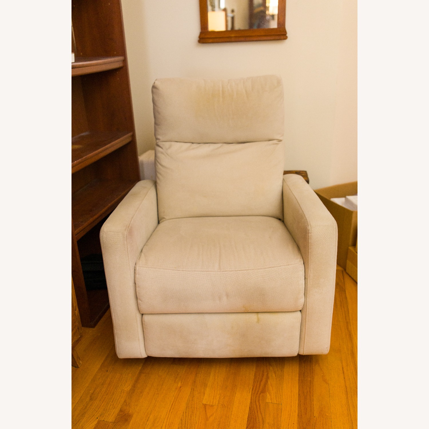 Nurture & Natural Nursing Chair - image-3