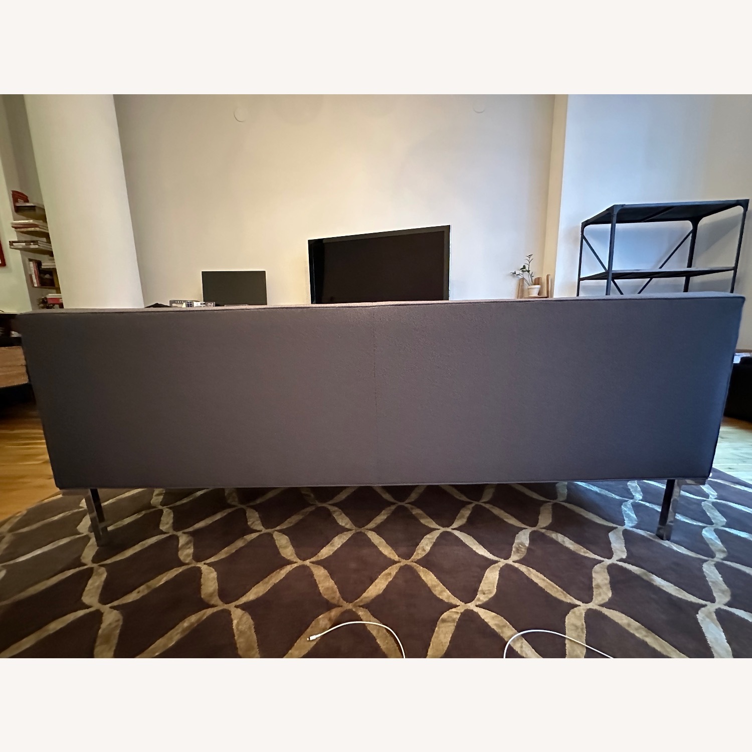 Design Within Reach Theater Sofa (3+ seater) - image-7