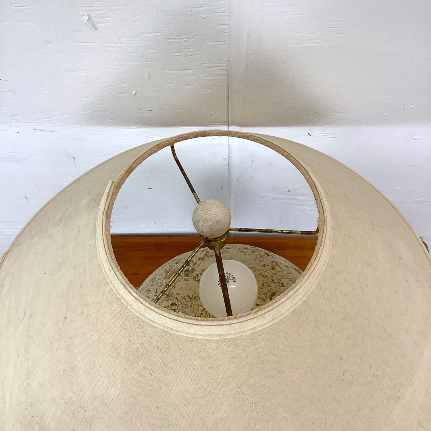 Postmodern Coral Stone Orb Lamp - image-7