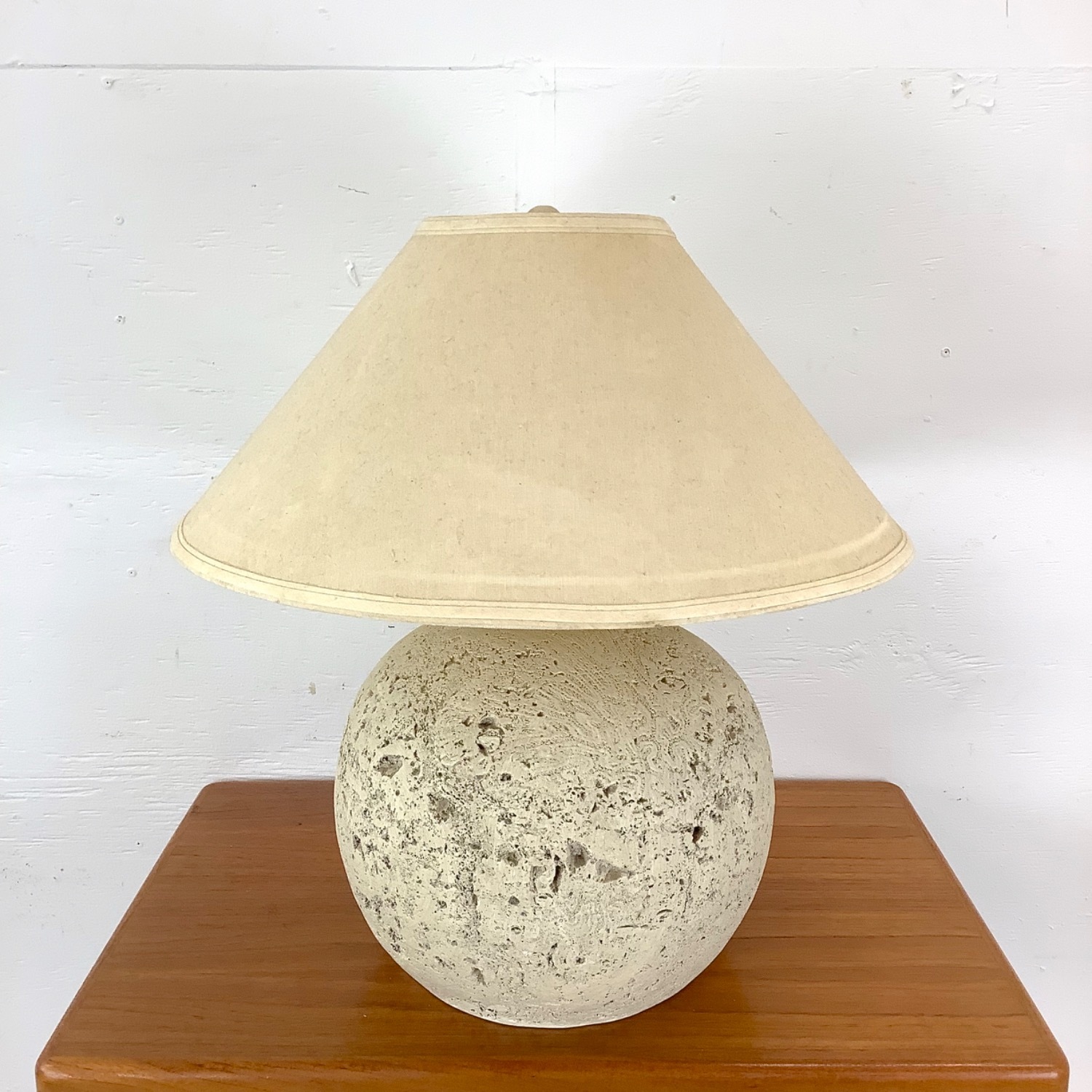 Postmodern Coral Stone Orb Lamp - image-1