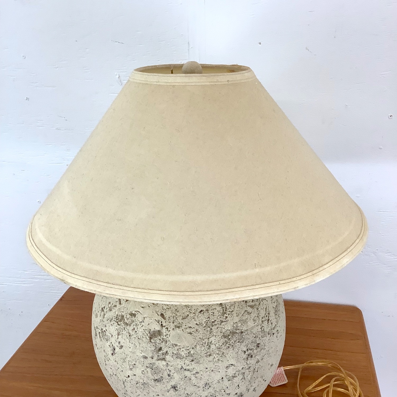 Postmodern Coral Stone Orb Lamp - image-5