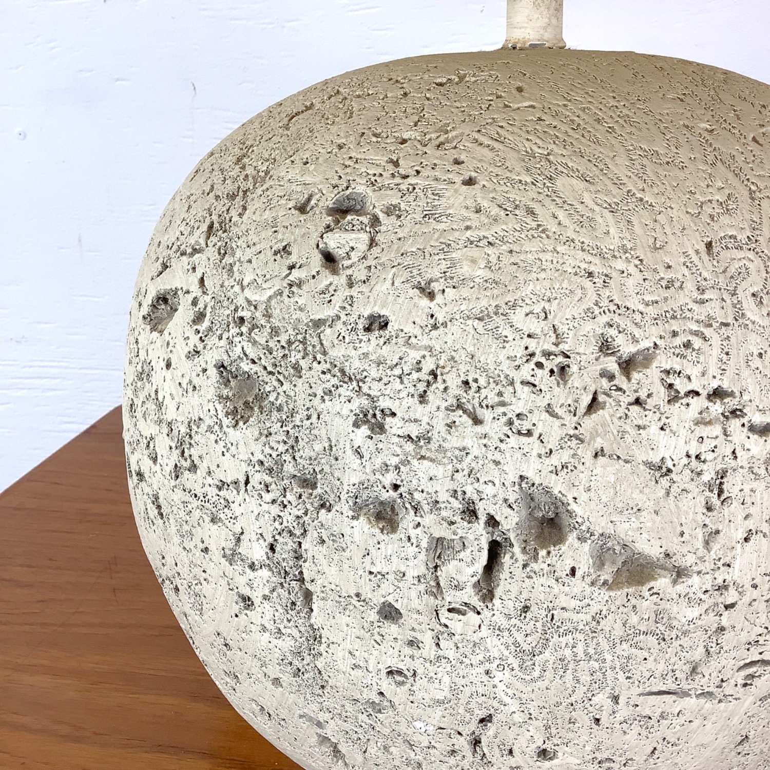 Postmodern Coral Stone Orb Lamp - image-13