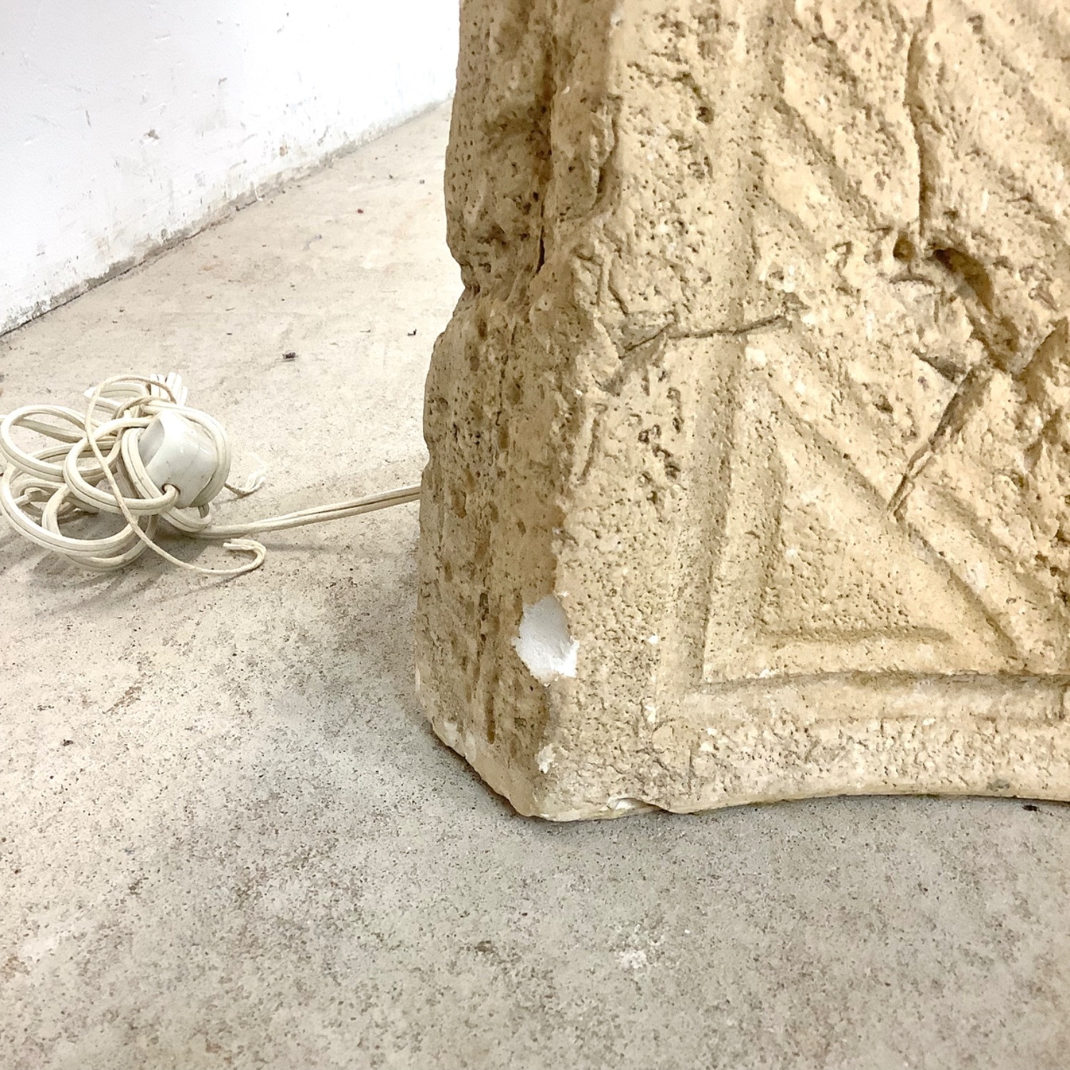 Vintage Modern Stone Obelisk Floor Lamp - image-10