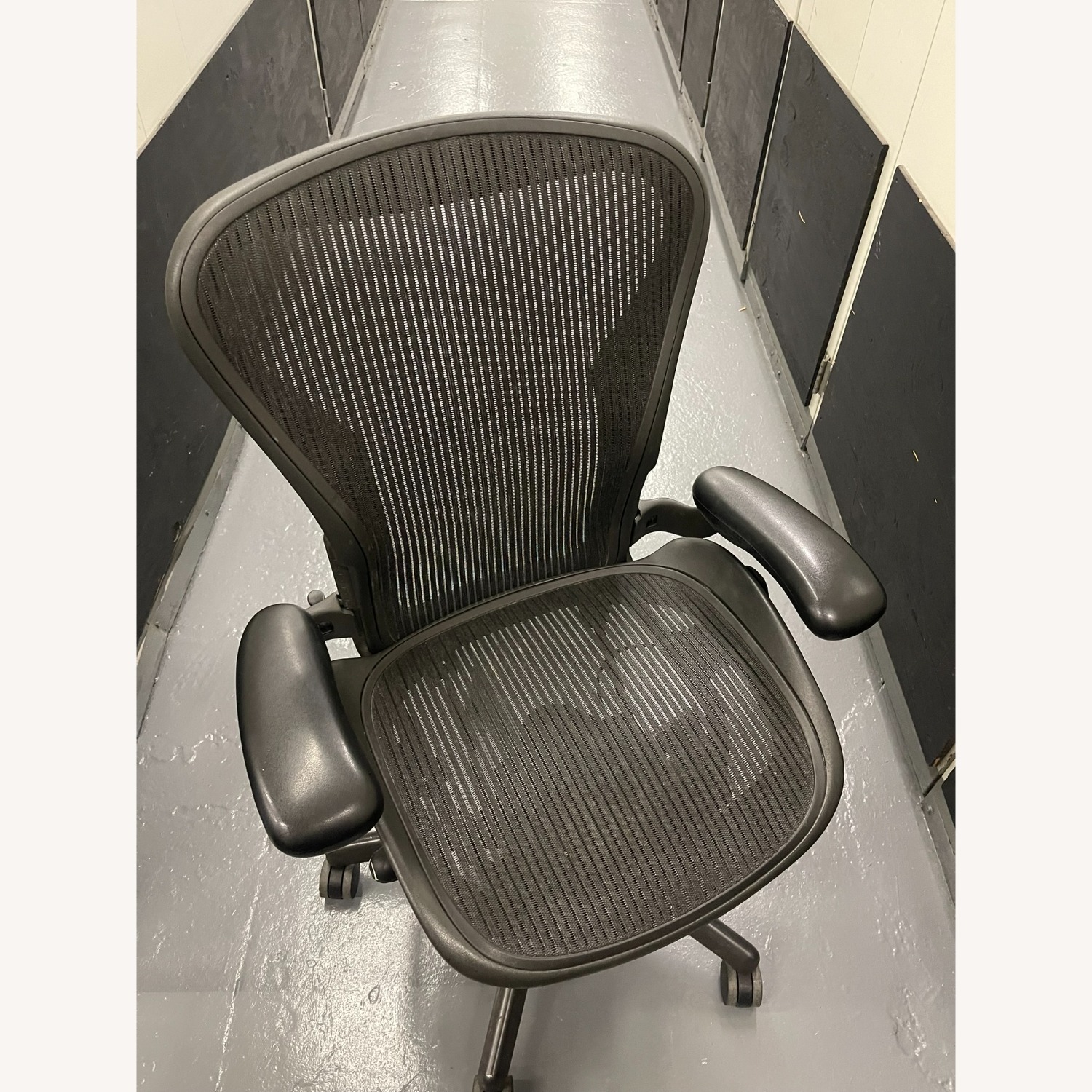 Herman Miller Aeron Office Chair - image-15