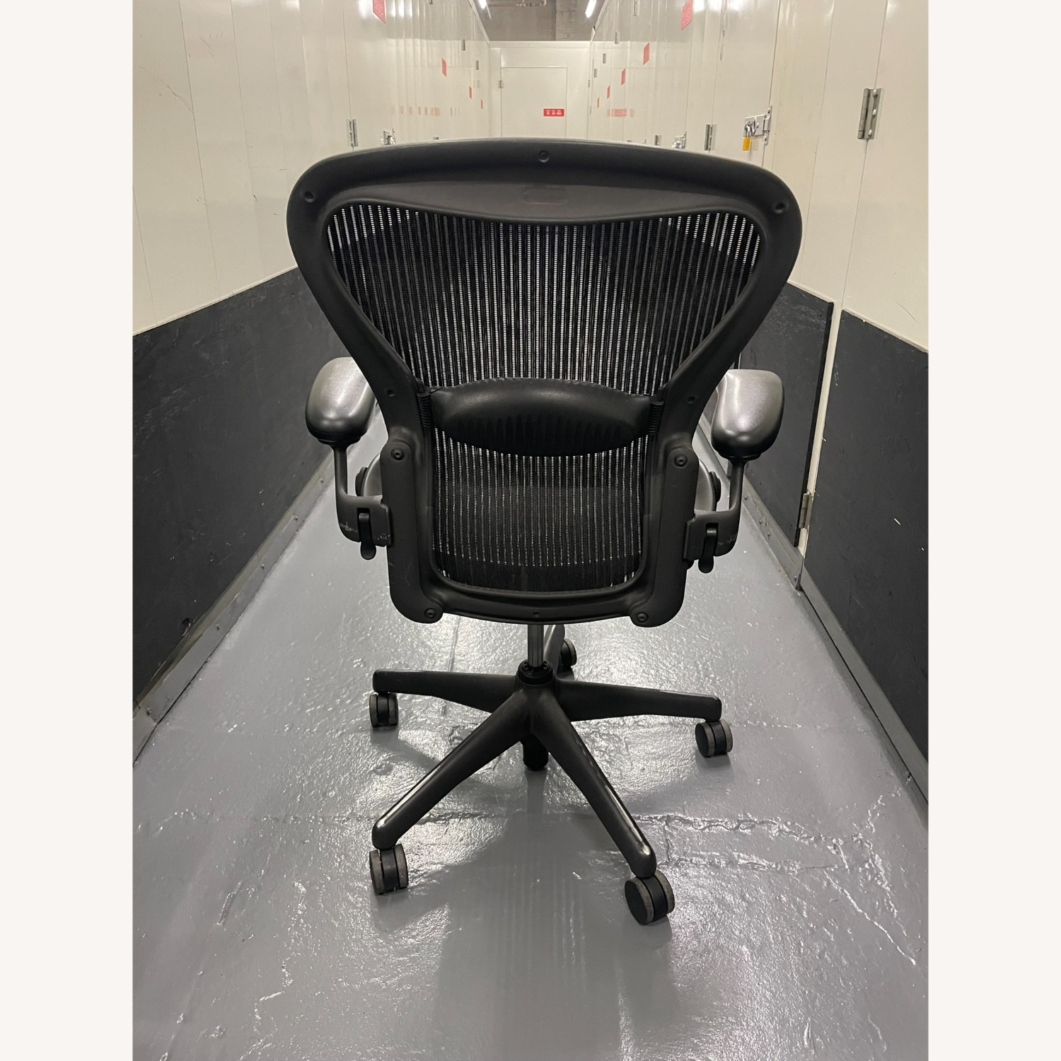 Herman Miller Aeron Office Chair - image-3