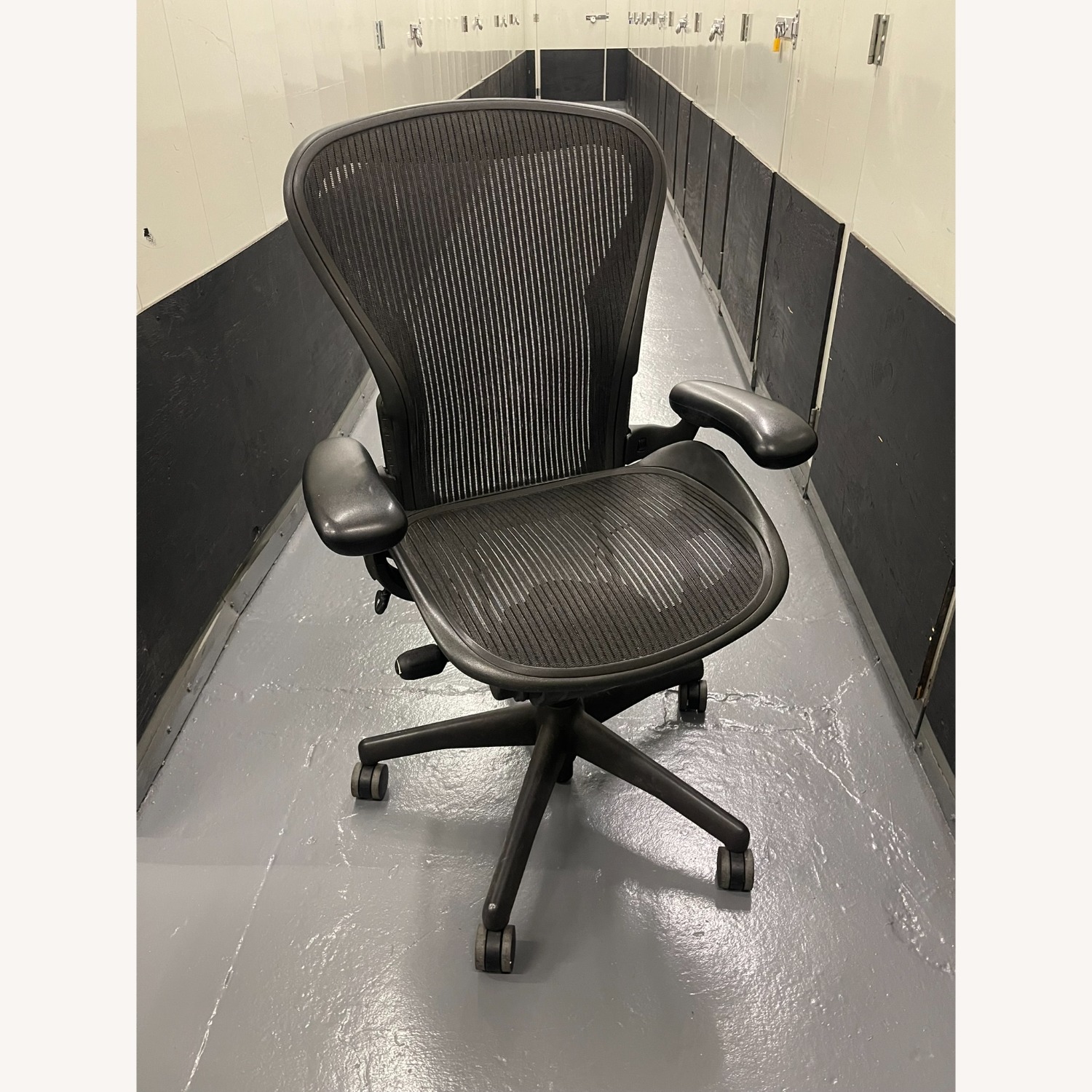 Herman Miller Aeron Office Chair - image-14