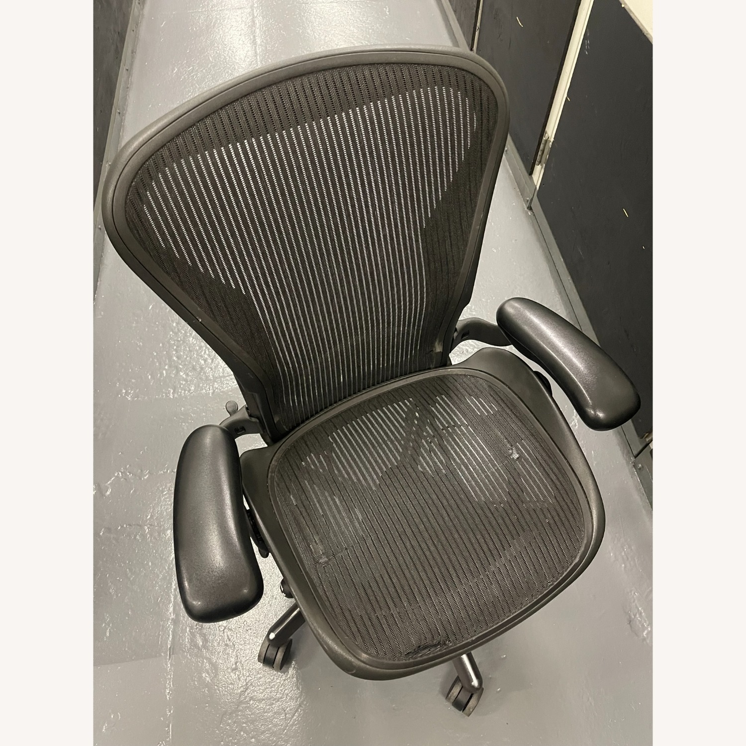 Herman Miller Aeron Office Chair - image-7