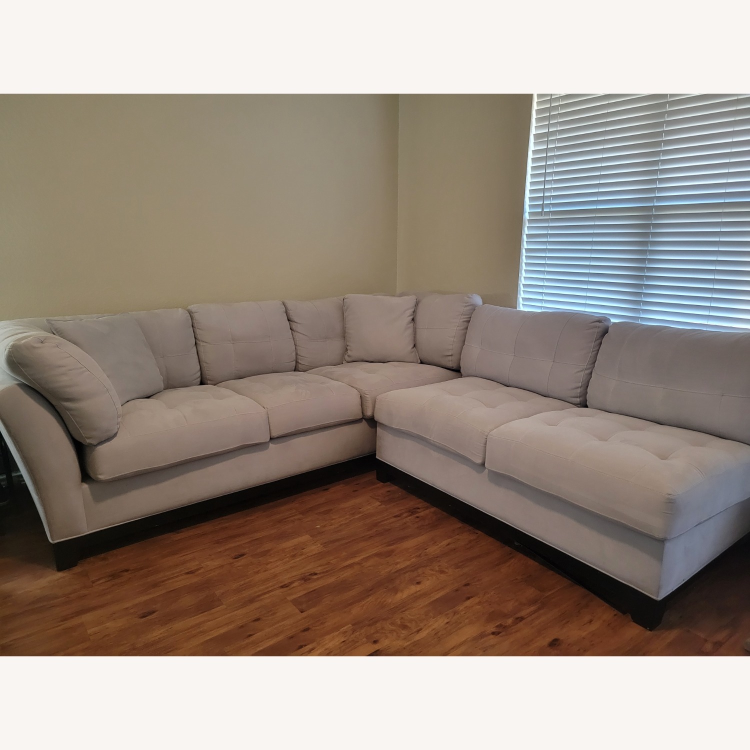 Rooms To Go Cindy Crawford Metropolis Light Gray 2 Piece Sectional - image-5