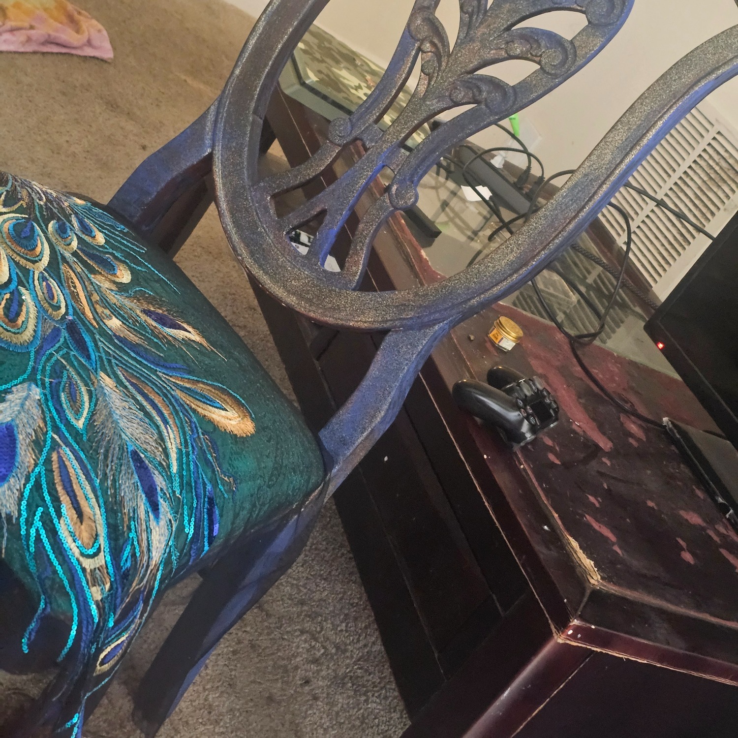 Vintage Accent Chair - image-6