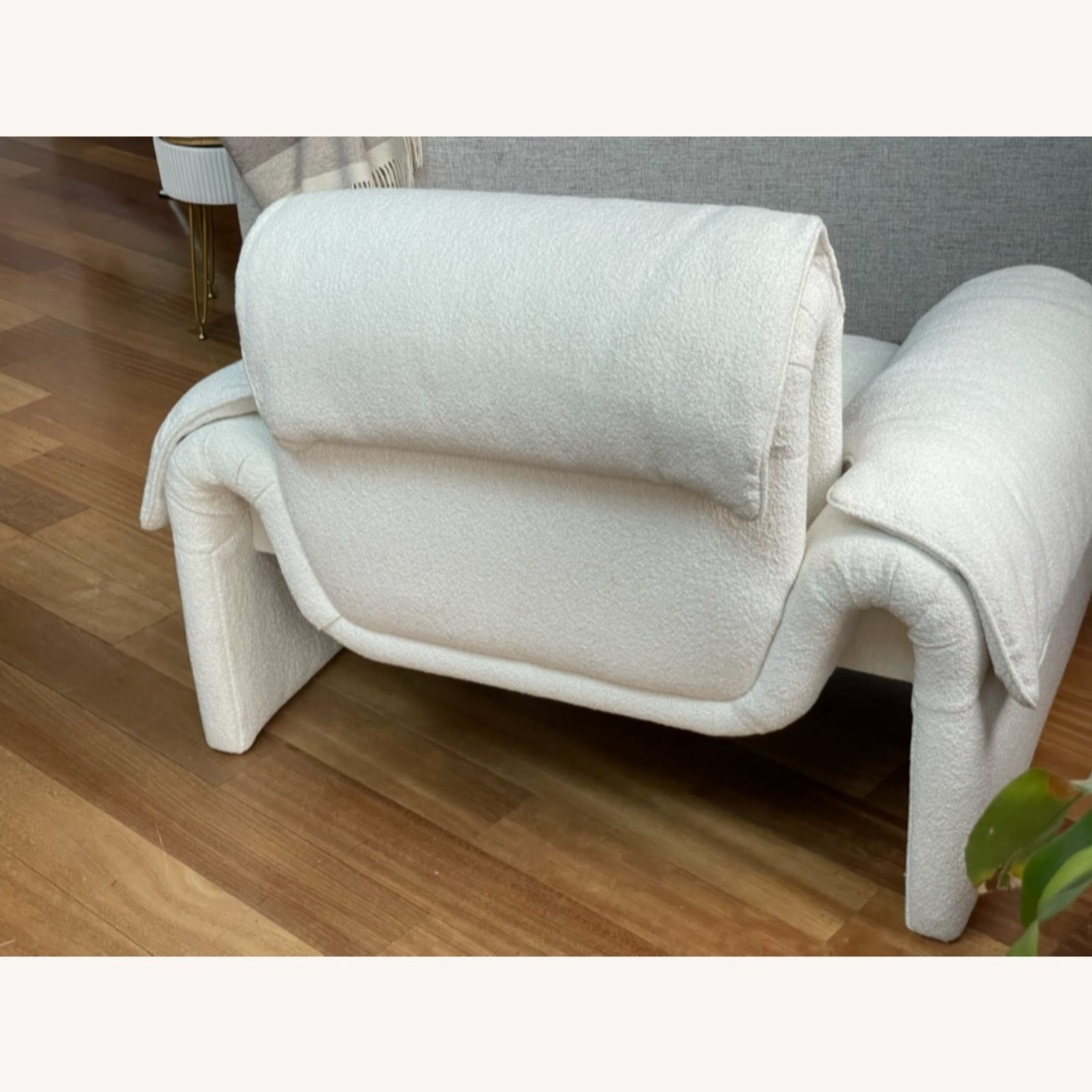 De Sede Ds-2011 White Boucle Accent Chair - image-4
