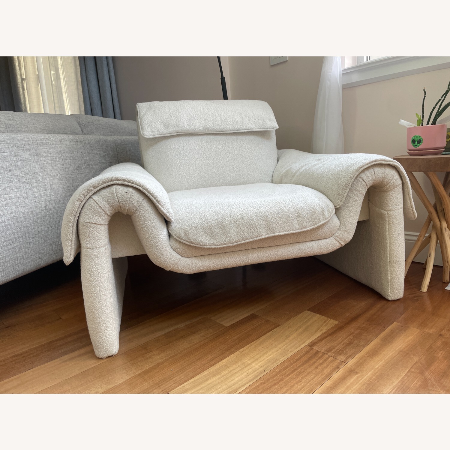 De Sede Ds-2011 White Boucle Accent Chair - image-3