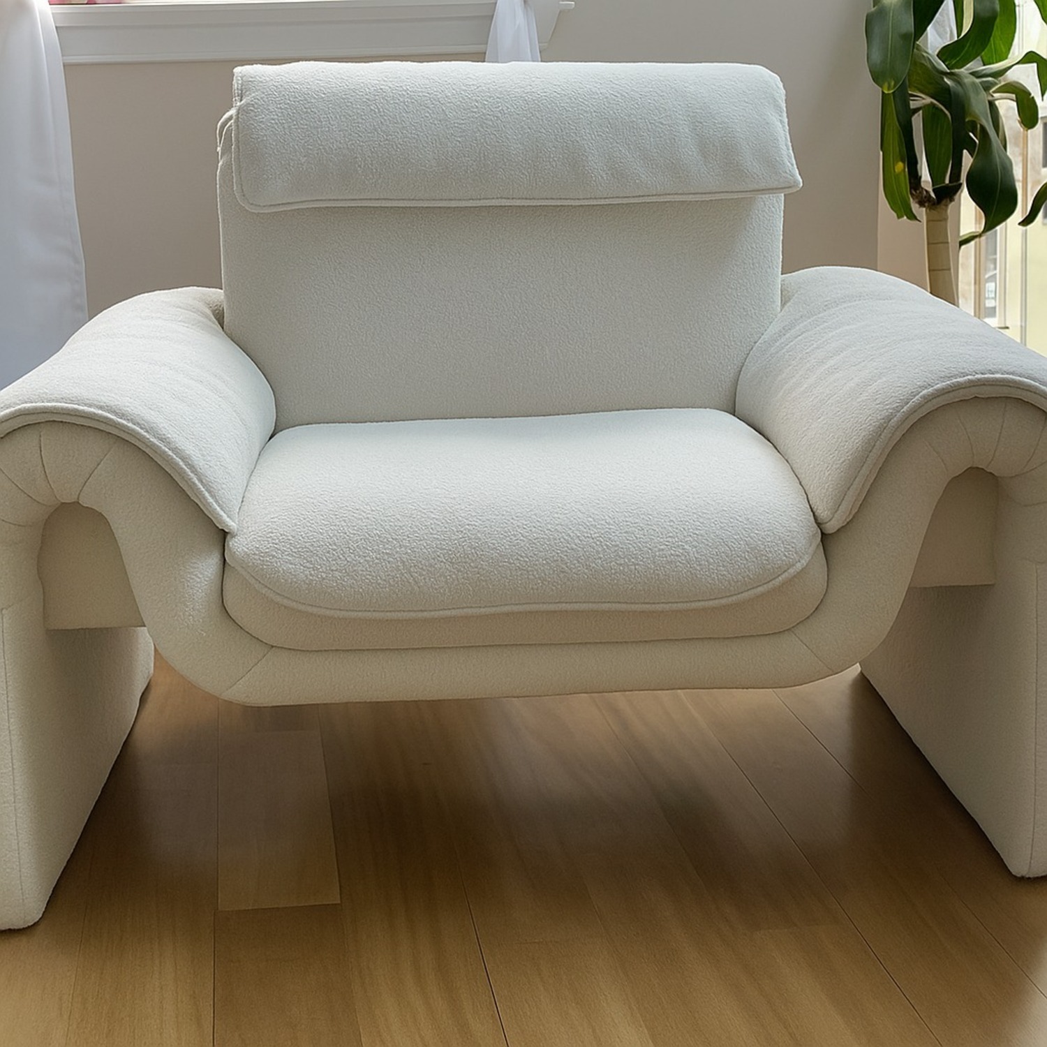 De Sede Ds-2011 White Boucle Accent Chair - image-2