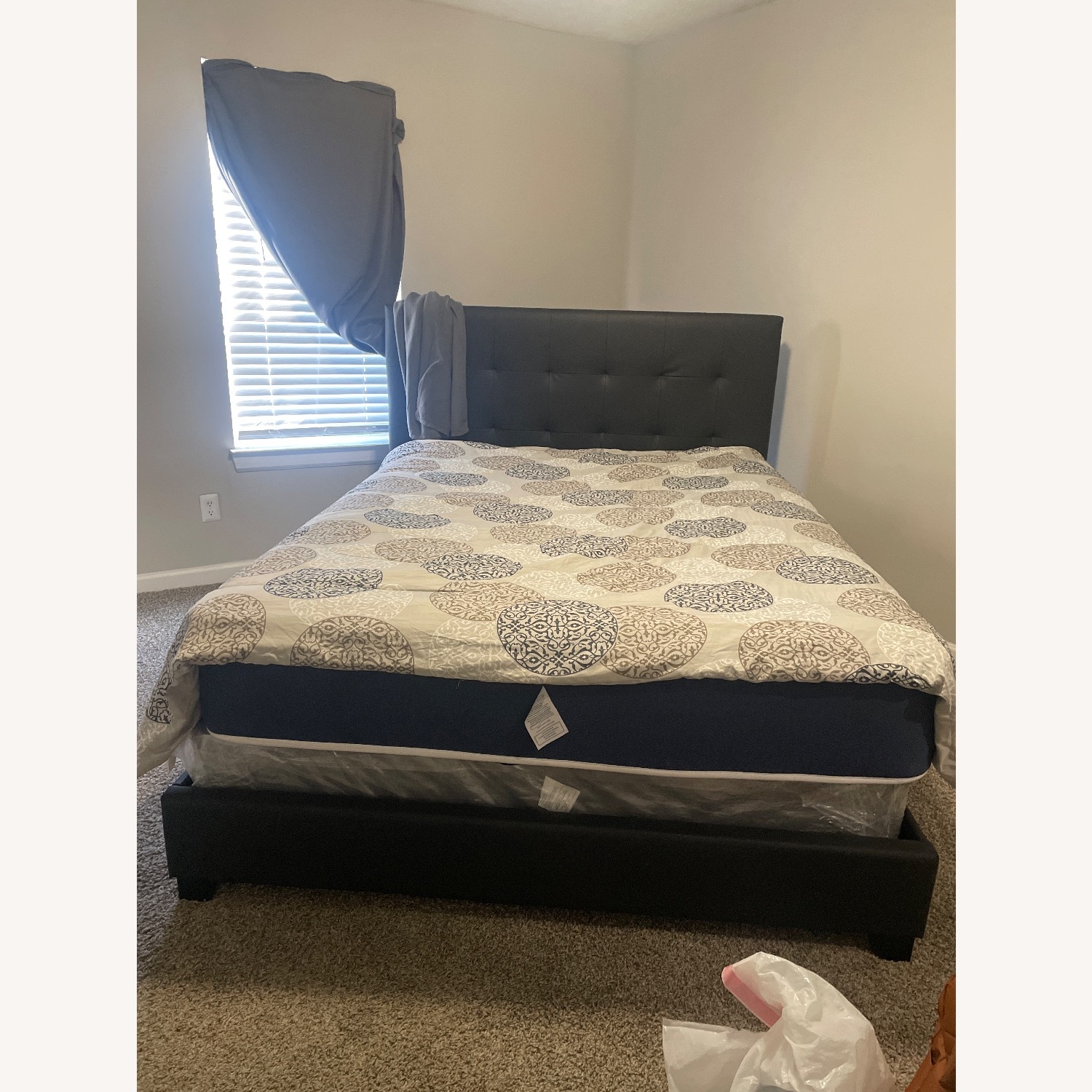 Contemporary Queen Bed - image-1