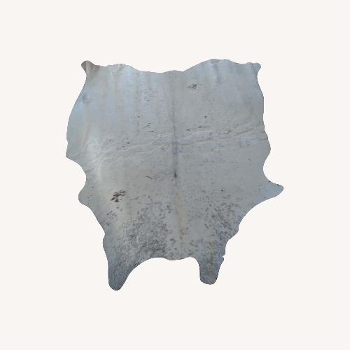 Used Natural Home Kobe Salt & Pepper Cowhide Rug for sale on AptDeco