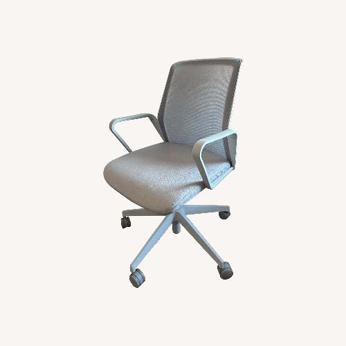 Used Herman Miller Verus Task Chair for sale on AptDeco