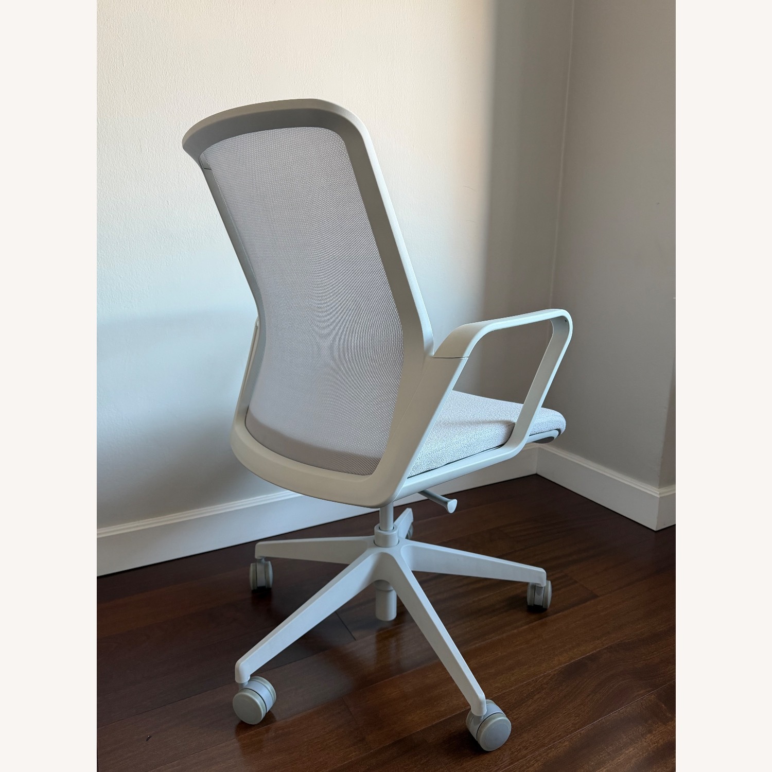 Herman Miller Verus Task Chair - image-3