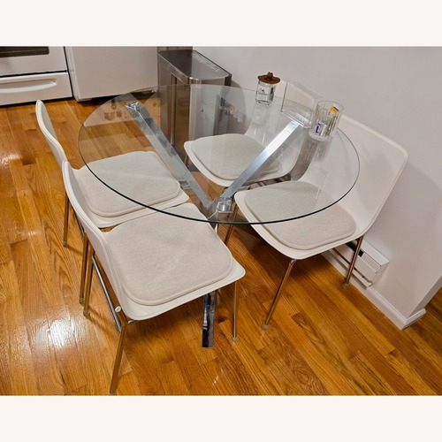 Used Wayfair Round Glass Top Metal Base Dining Table for sale on AptDeco