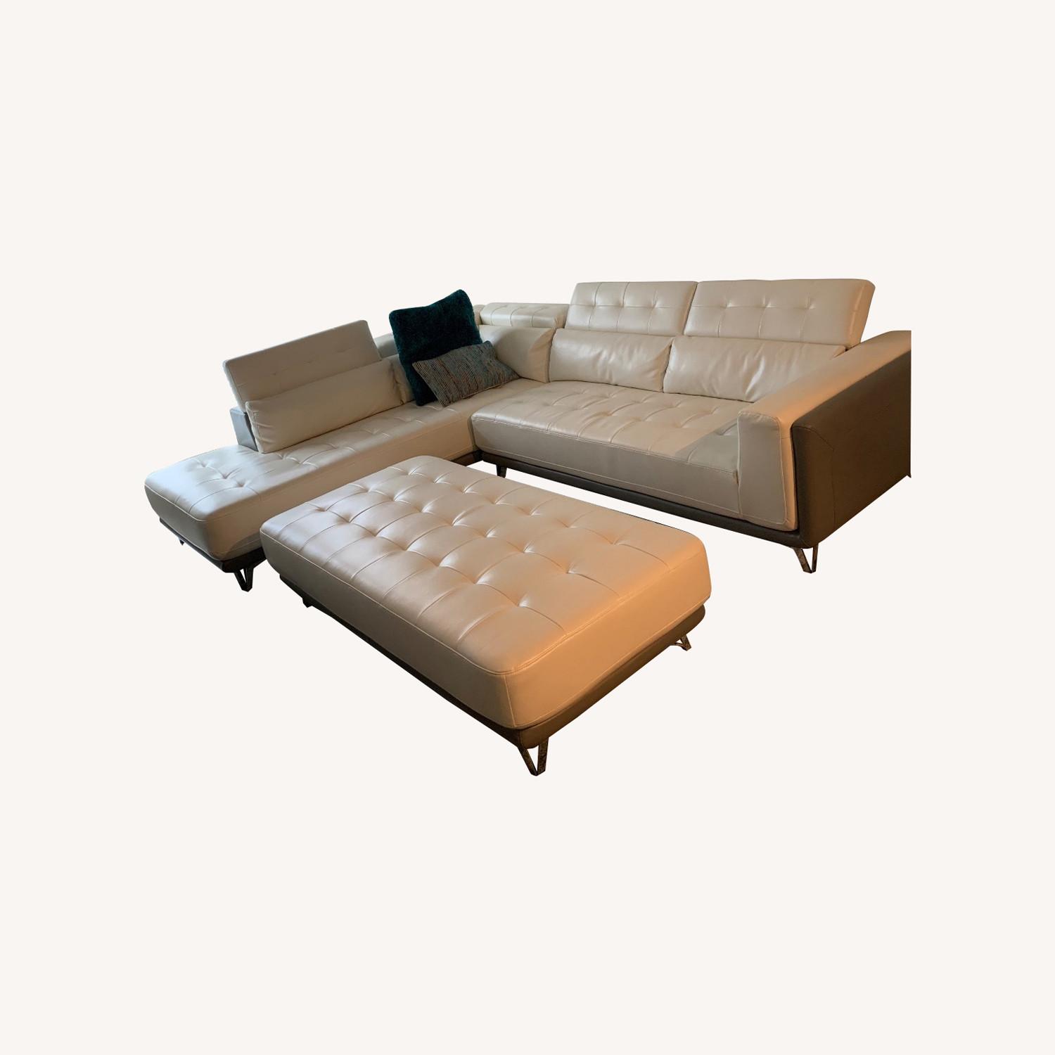 Rooms To Go Sectional - image-0