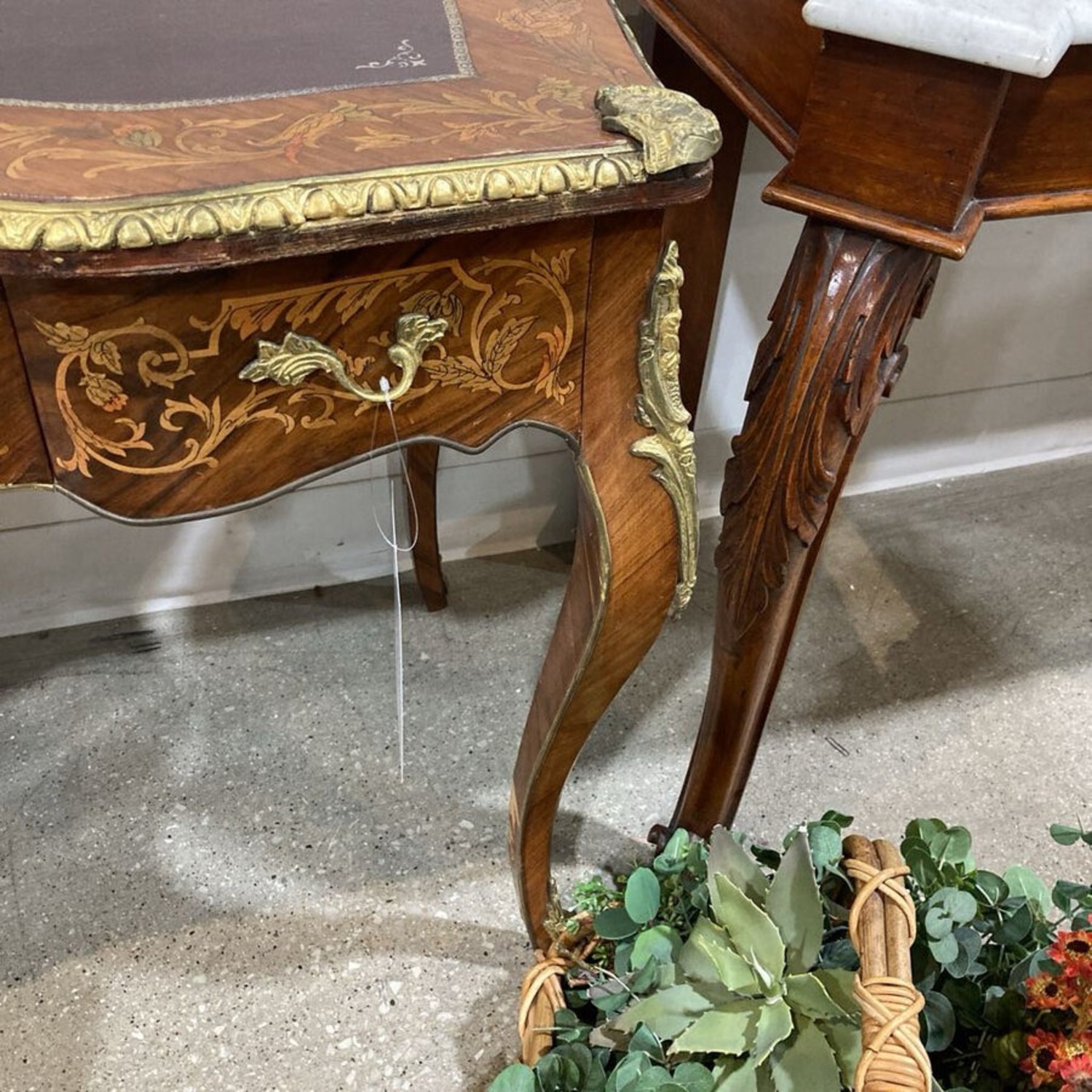 Louis XV Flat Desk - image-5