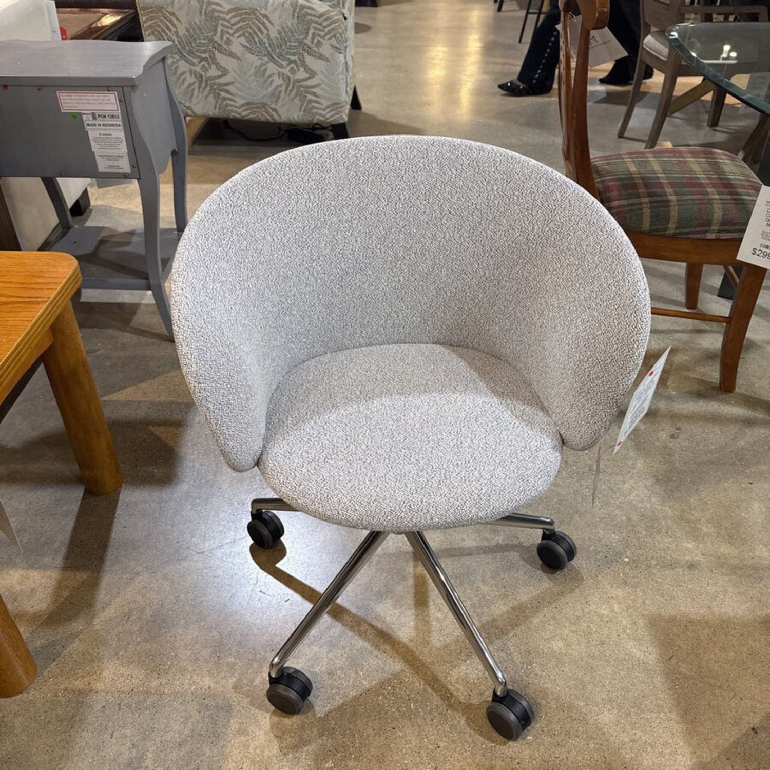 Hem Kendo Swivel Office Chair 5-star On Castors  - image-1